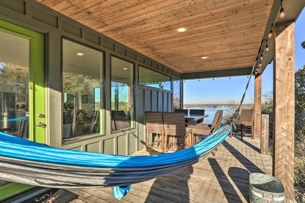 Lake Granbury Views and Game Room! Modern Escape